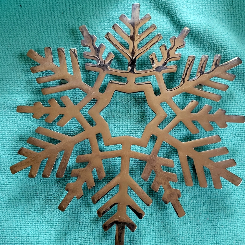 Vintage Zinc F B Rogers Snowflake Trivet.
